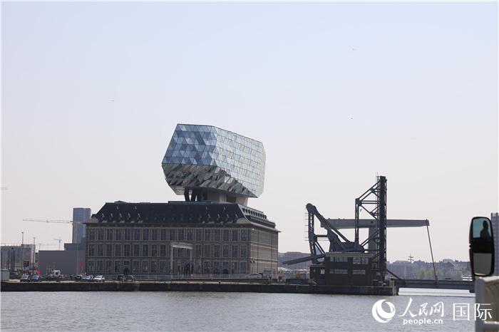 安特卫普-布鲁日港港务局大楼。人民网记者 张朋辉摄